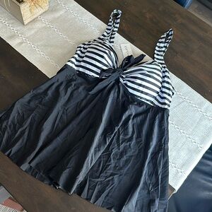 Holipick Plus Size Swimsuit Top